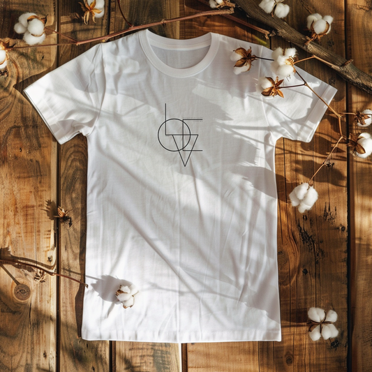 Camiseta feminina Deus é Amor: Vista Sua Fé com Estilo!     Supernova®
