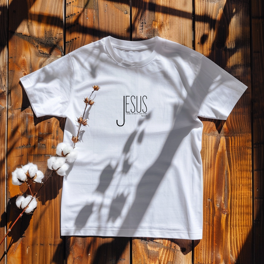 Camiseta feminina Nome de Jesus: Vista Sua Fé com Estilo!     Supernova®