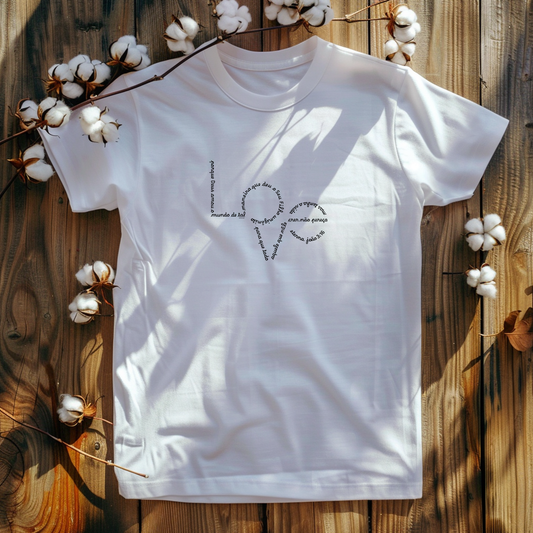 Camiseta feminina Deus Amou o Mundo: Vista Sua Fé com Estilo!     Supernova®